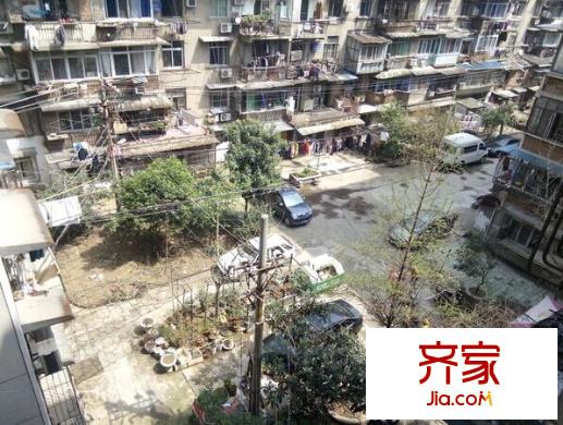 武汽宿舍外景圖  