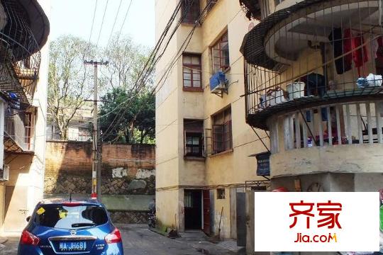 臺(tái)后新村外景圖 