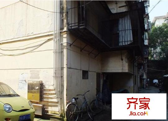 臺(tái)后新村外景圖 