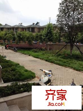 圣誠和園外景圖 