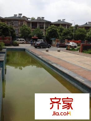 圣誠和園外景圖 