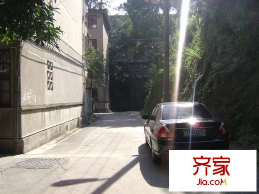 工程學(xué)院宿舍外景圖 