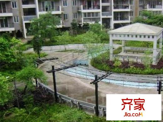 隆華蘋果園外景圖 