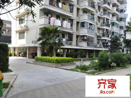 濱海高湖秋月