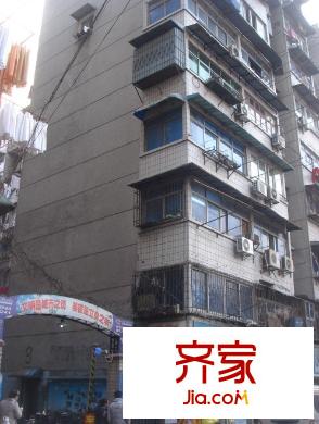 東民里外景圖