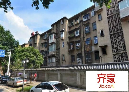 糧道街中醫(yī)院宿舍外景圖 