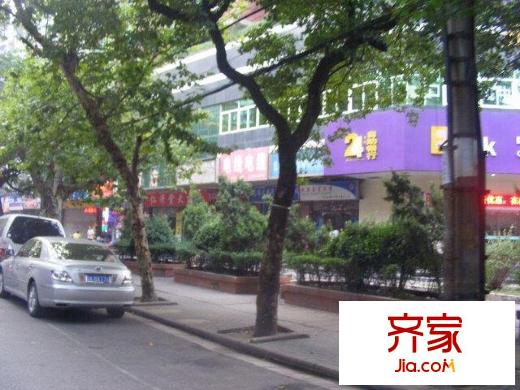 前進(jìn)四路小區(qū)外景圖前進(jìn)四路 