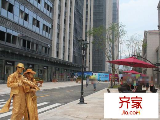 東二環(huán)泰禾廣場(chǎng)外景圖 