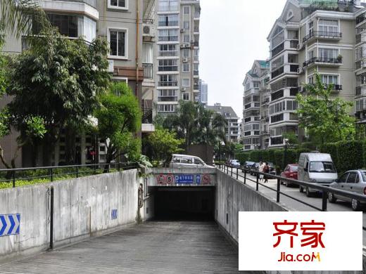 實(shí)華藍(lán)灣雅境外景圖 