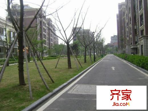 新倉(cāng)山洋樓外景圖 
