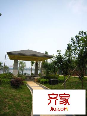 東港國(guó)際廣場(chǎng)小區(qū)（2010.07）