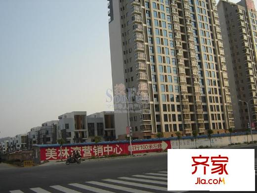 美林灣外景圖  工程進度