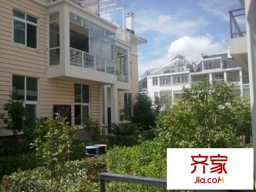 君臨香格里外景圖 