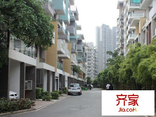 中天金海岸領(lǐng)袖苑別墅外景圖 
