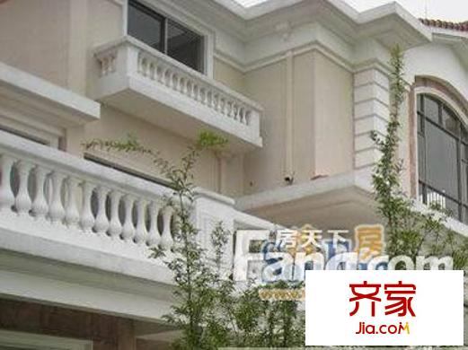 康樂(lè)山莊別墅外景圖康樂(lè)山莊 