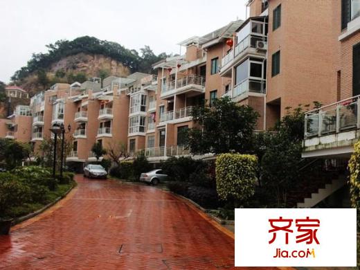 羅馬生態(tài)園別墅外景圖 
