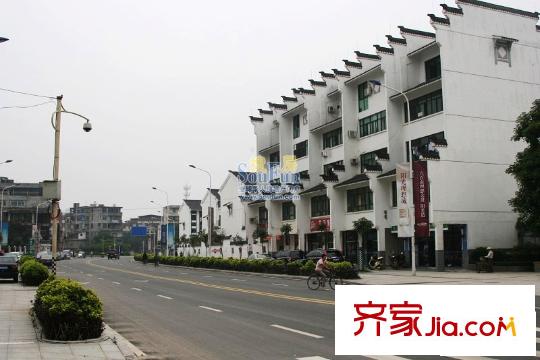 福祿坊別墅配套圖周邊配套：工貿(mào)路實景
