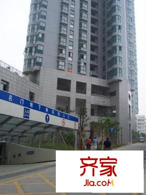 御景名門外景圖地下停車場（20090826）
