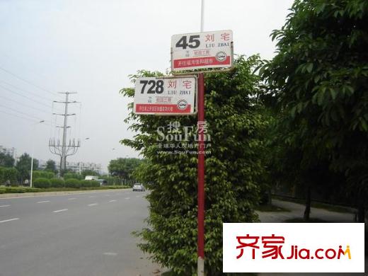 泰禾紅峪A區(qū)交通圖公交站牌