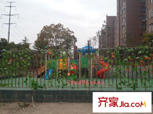當(dāng)代安普頓小鎮(zhèn)周邊蓓蕾幼兒園