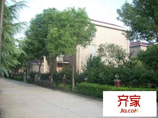 錦繡豪園別墅外景圖區(qū) 