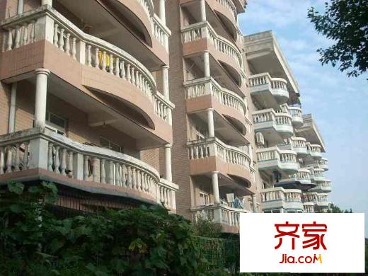 錦繡豪園別墅外景圖區(qū) 
