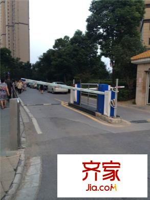 世茂錦繡長(zhǎng)江三期外景圖 