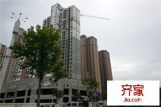 華鼎麗都國(guó)際7號(hào)樓側(cè)視實(shí)景（20150809）