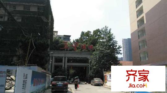 五里漢城外景圖 