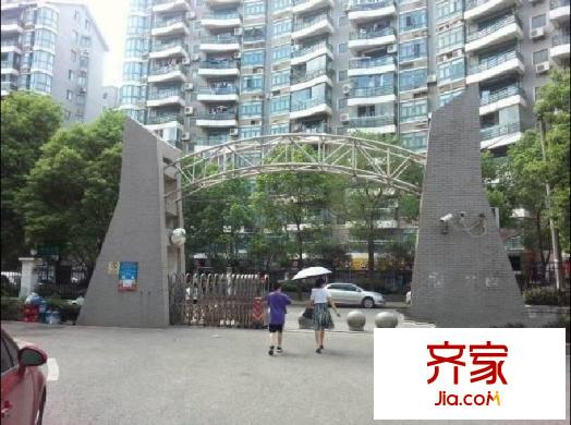 省財專宿舍外景圖 