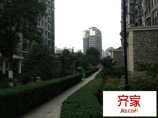 東立國際外景圖 