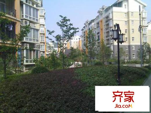 華城廣場(chǎng)外景圖 