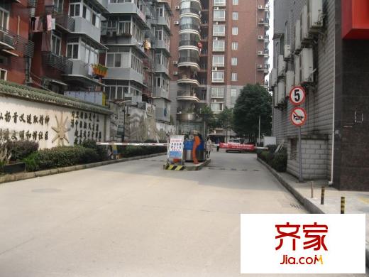 首義名居外景圖