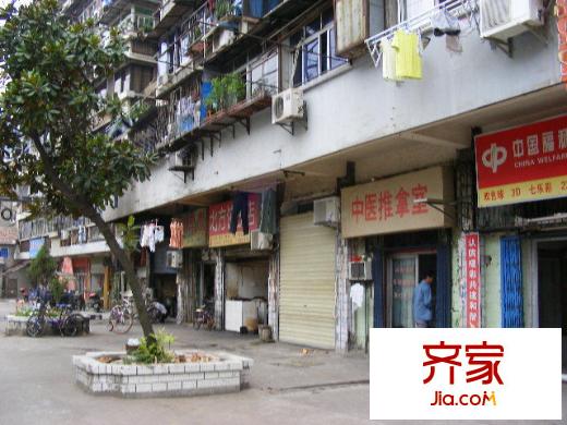 營(yíng)房北村外景圖 