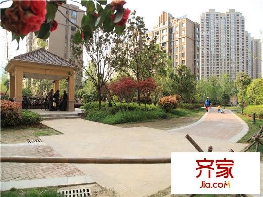 百瑞景中央生活區(qū)外景圖小區(qū)實景圖（2014.4.11）