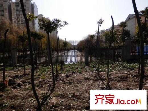 金地格林春岸世家別墅周邊小河