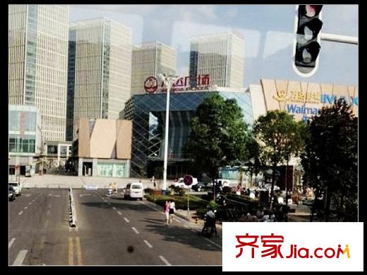 楓景國際公寓周邊萬達廣場