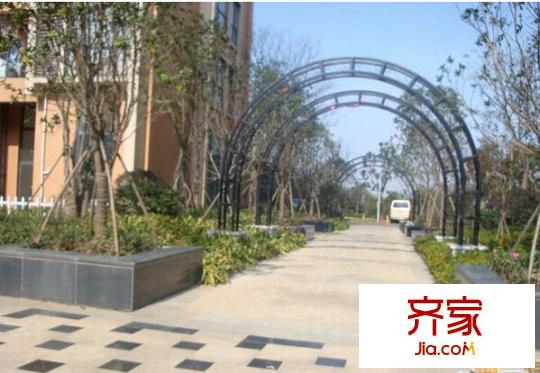 官湖郡外景圖