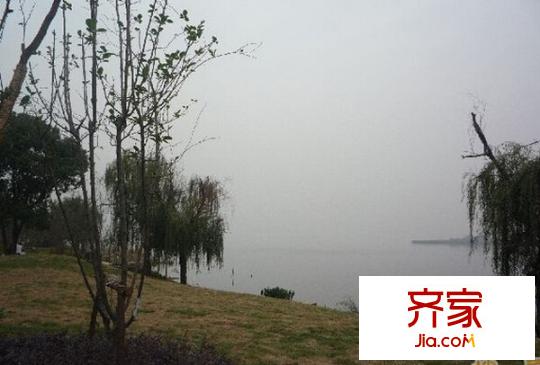 官湖郡外景圖