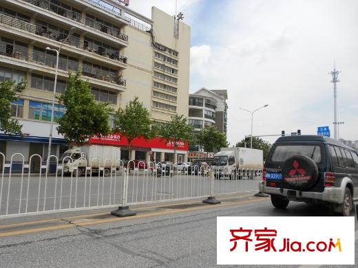 星悅城黃金時代周邊街道情景