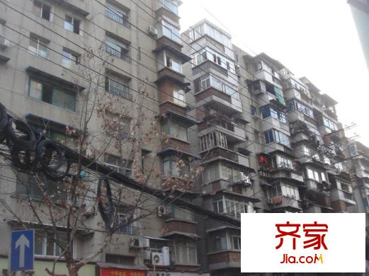 東民里外景圖