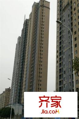 臥龍麗景灣三期1、2號(hào)樓側(cè)視（20141215）