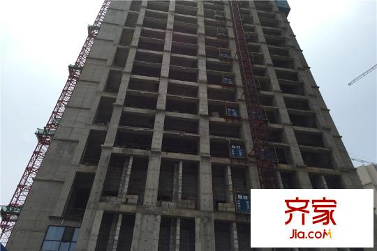 幸福時代辦公樓施工進度一側(cè)（20150718）