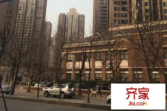 華潤置地橡樹灣小區(qū)商業(yè)街門前入口（20150319）