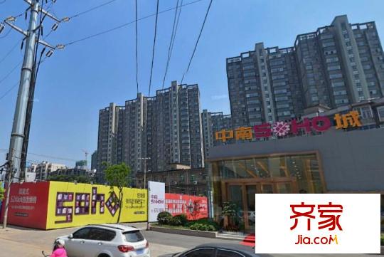 中南SOHO城營(yíng)銷中心實(shí)景（20150603）