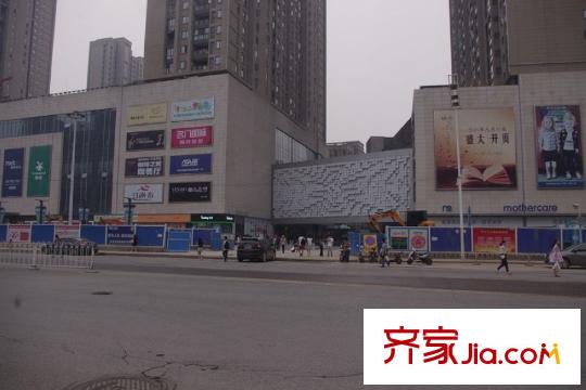 時(shí)代映象周邊人信匯商業(yè)