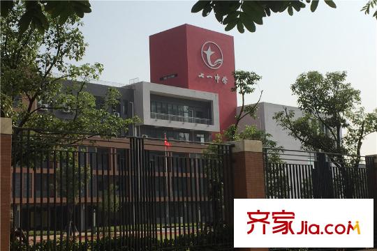 武漢天地盛薈周邊七一中學(xué)