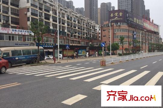 綠地悅瀾灣周邊生活配套