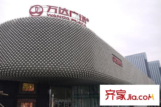 楚天都市雅園周邊萬達廣場