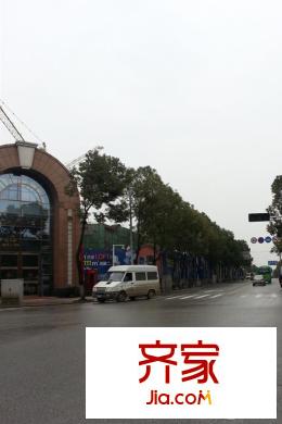怡華逸天地營(yíng)銷中心外道路（20150602）